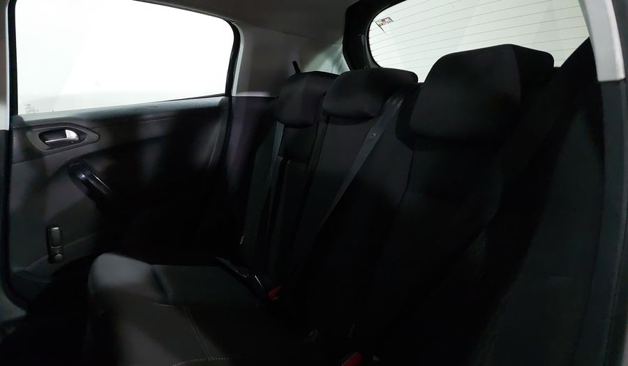 Peugeot 208 1.6 ALLURE SWAROVSKI AT Hatchback 2016