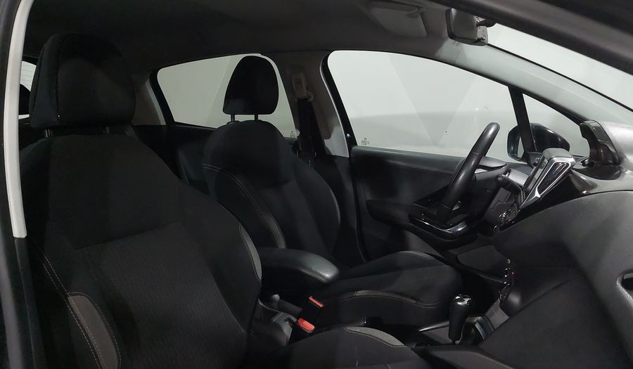 Peugeot 208 1.6 ALLURE SWAROVSKI AT Hatchback 2016