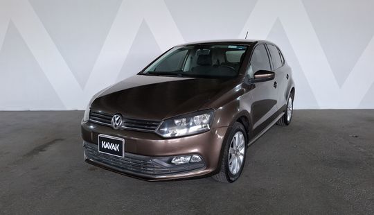 Volkswagen • Polo