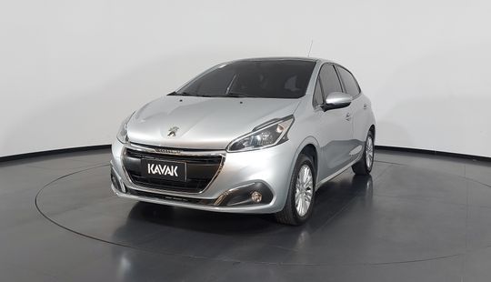 Peugeot • 208