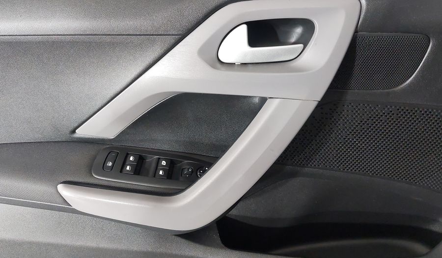 Peugeot 208 ALLURE Hatchback 2017
