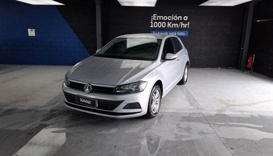 Volkswagen • Polo