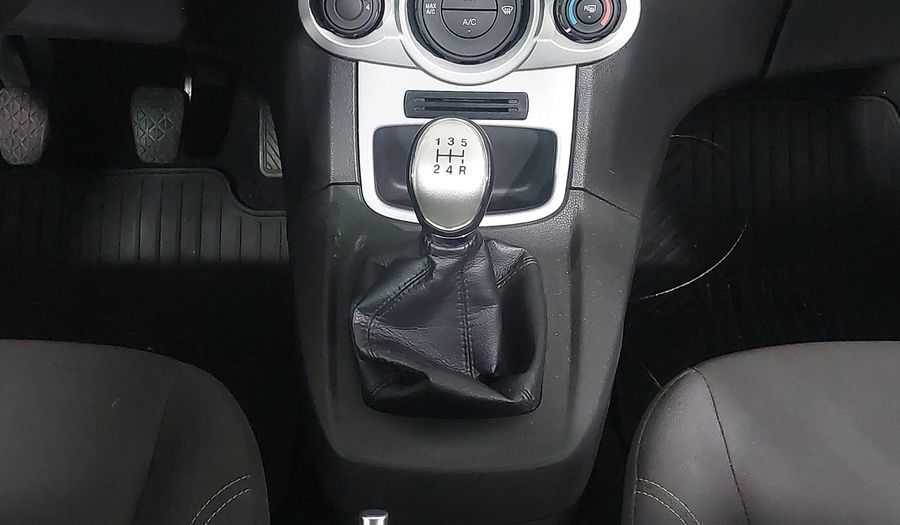 Ford Fiesta SE HATCH Hatchback 2017