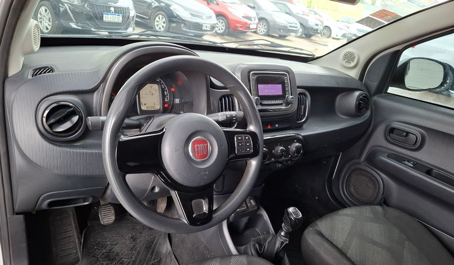 Fiat Mobi 1.0 EASY Hatchback 2017
