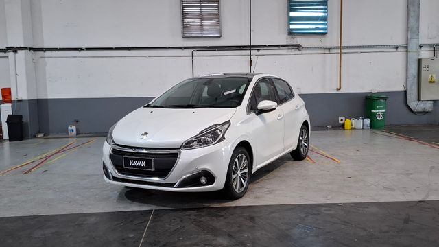 Peugeot • 208