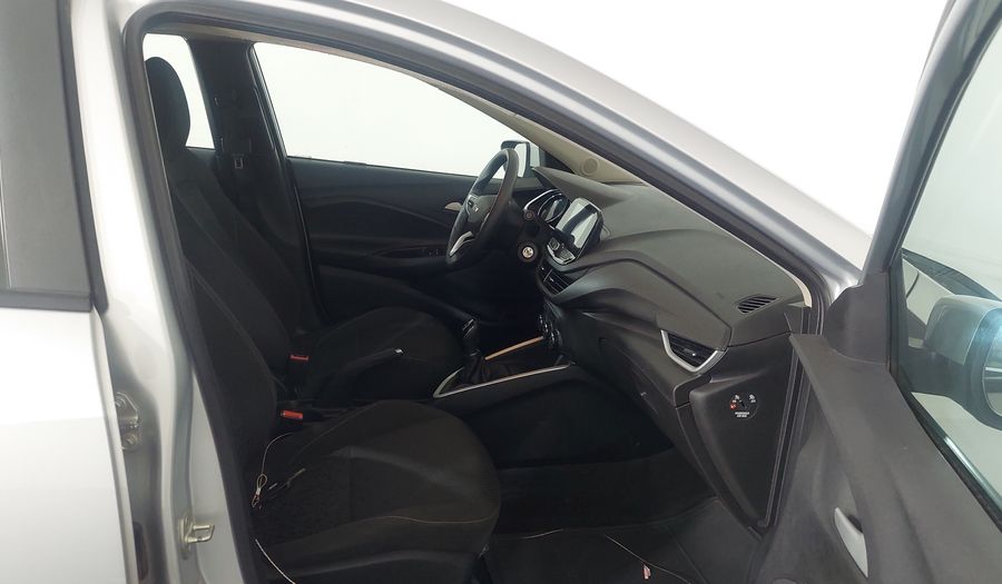 Chevrolet Onix TURBO  LT Hatchback 2020