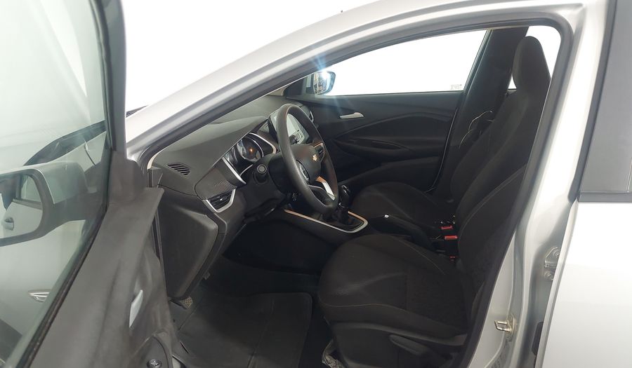 Chevrolet Onix TURBO  LT Hatchback 2020