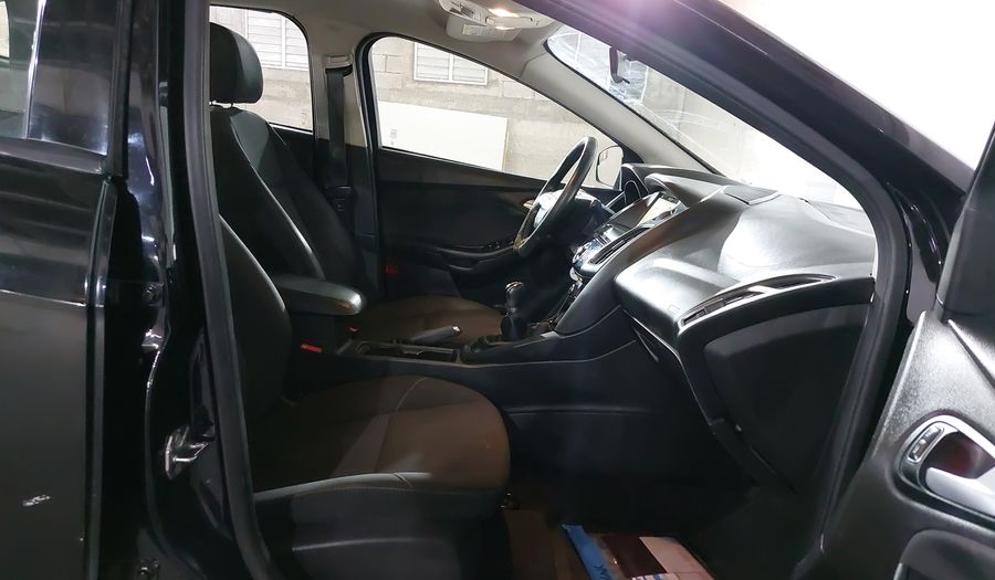 Ford Focus 2.0 SE MT Hatchback 2016