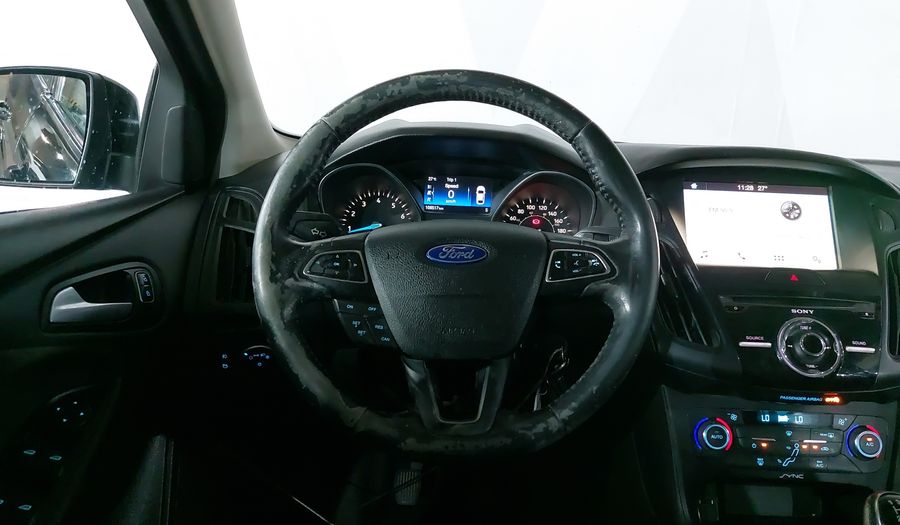 Ford Focus 2.0 SE MT Hatchback 2016