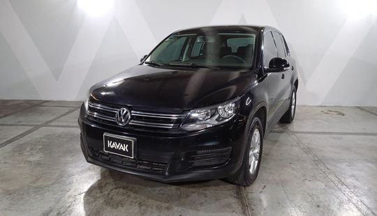 Volkswagen • Tiguan