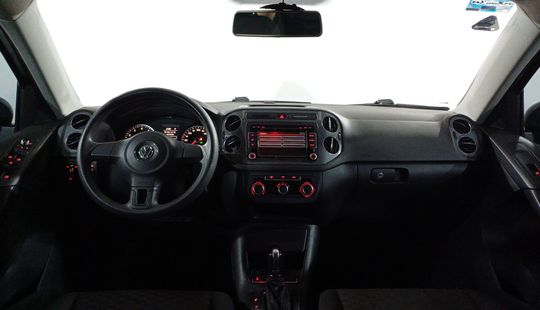 Volkswagen • Tiguan