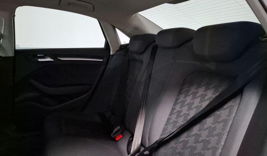 Audi A3 1.4 TFSI AMBIENTE S TRONIC Sedan 2016