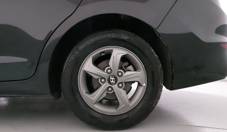 Hyundai Elantra 2.0 GLS MT Sedan 2017
