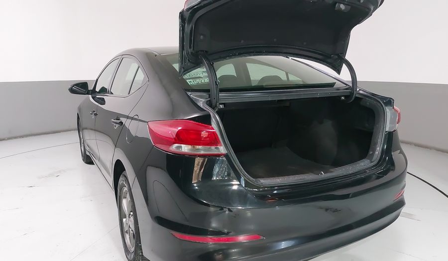 Hyundai Elantra 2.0 GLS MT Sedan 2017