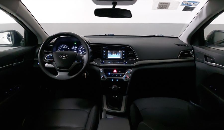 Hyundai Elantra 2.0 GLS MT Sedan 2017