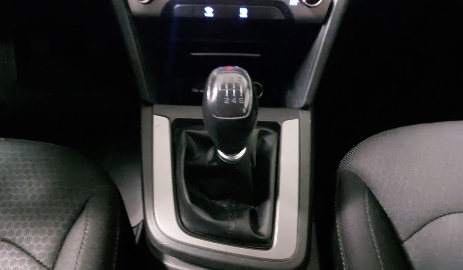 Hyundai Elantra 2.0 GLS MT Sedan 2017