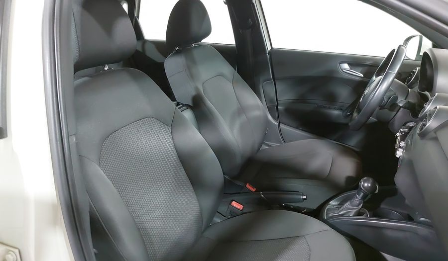 Audi A1 1.4 TFSI COOL S TRONIC Hatchback 2015