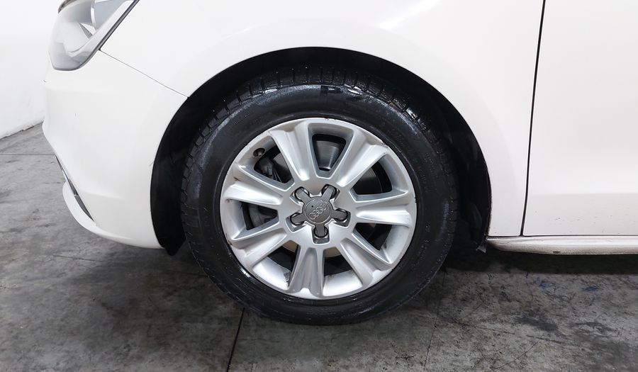 Audi A1 1.4 TFSI COOL S TRONIC Hatchback 2015
