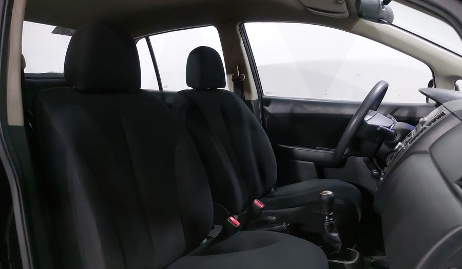 Nissan Tiida 1.8 SENSE MT Sedan 2015