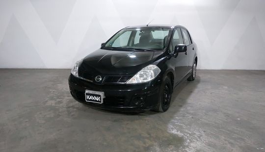 Nissan • Tiida