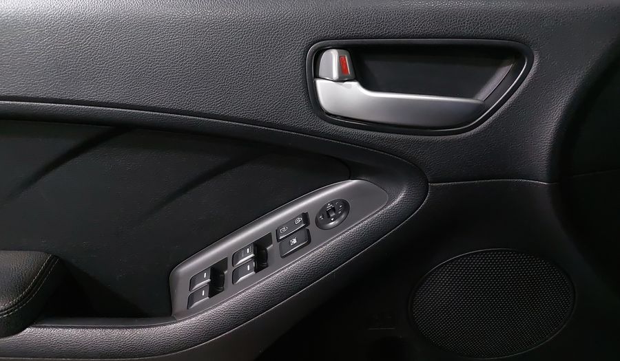 Kia Forte 2.0 LX MT Sedan 2017