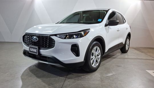 Ford • Escape