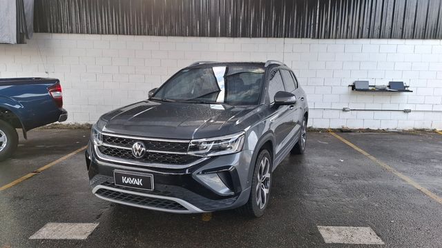 Volkswagen • Taos