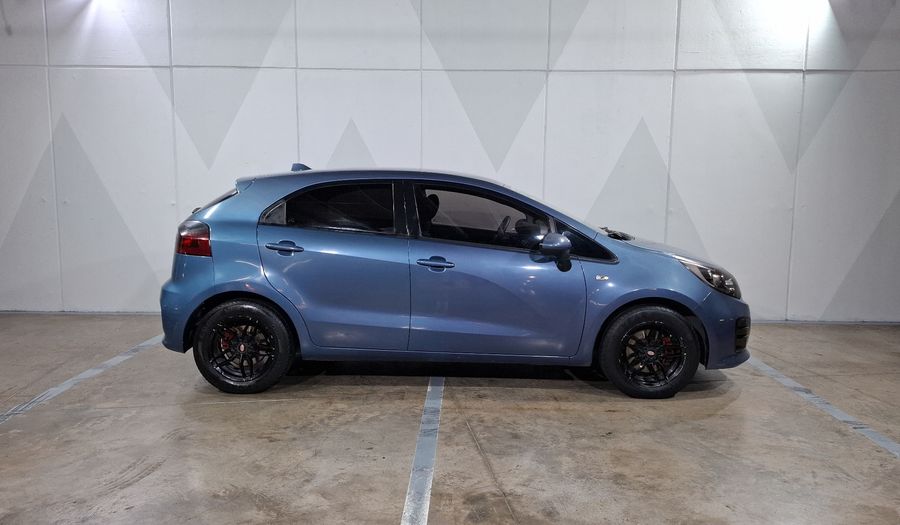 Kia Rio 1.6 LX MT Hatchback 2016