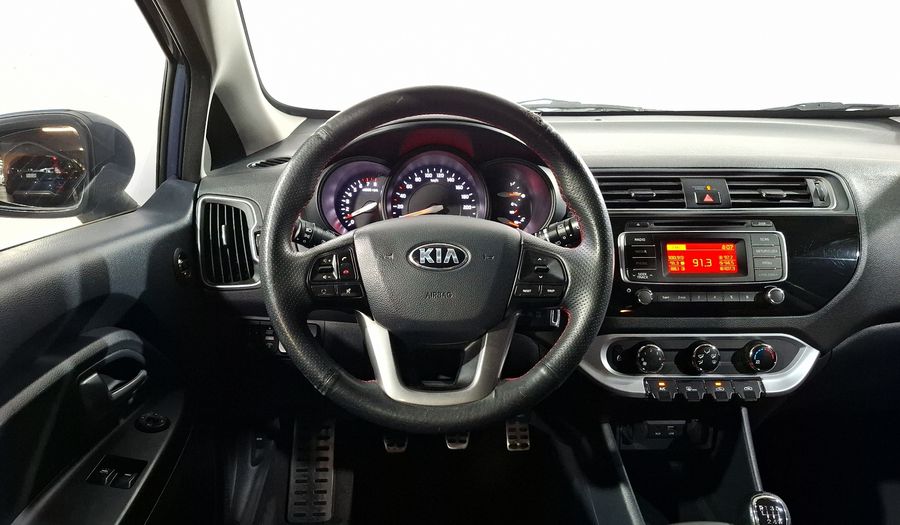 Kia Rio 1.6 LX MT Hatchback 2016