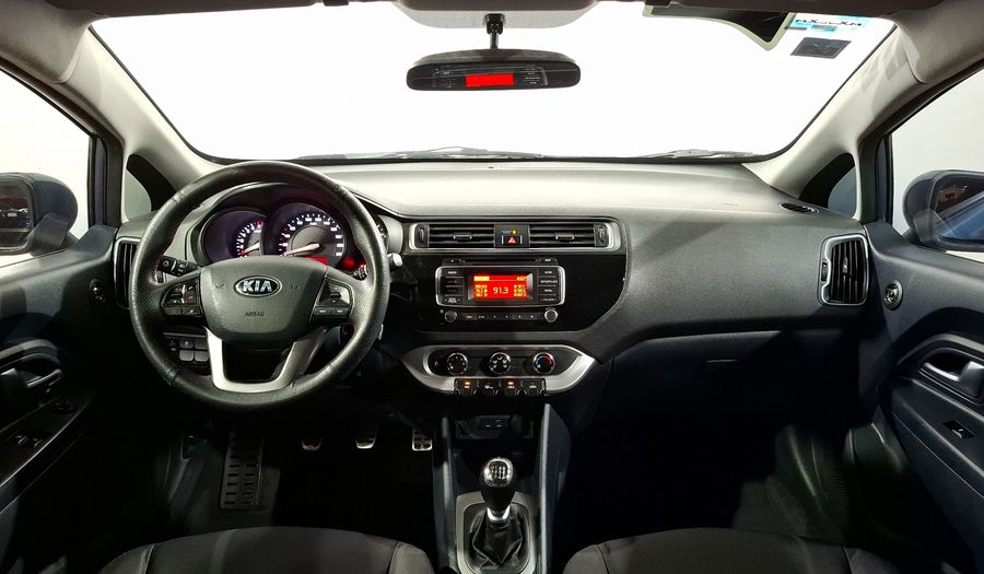 Kia Rio 1.6 LX MT Hatchback 2016