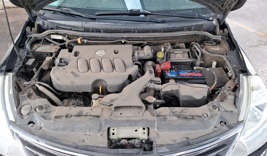 Nissan Tiida 1.8 TEKNA Hatchback 2011