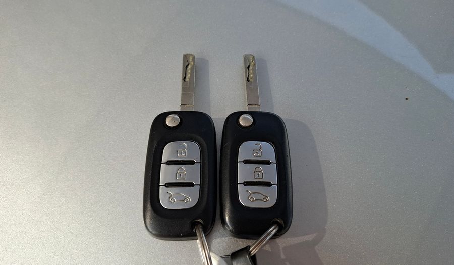 Renault Fluence 1.6 CONFORT Sedan 2013
