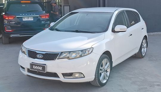 Kia • CERATO 5
