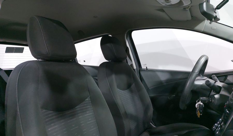 Chevrolet Spark 1.4 LT B MT Hatchback 2017