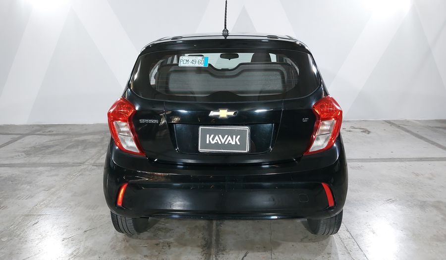 Chevrolet Spark 1.4 LT B MT Hatchback 2017