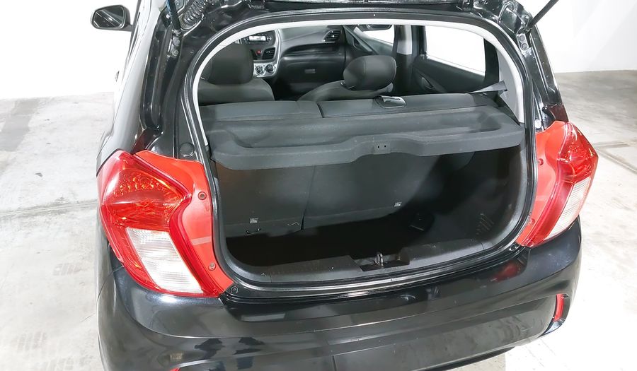 Chevrolet Spark 1.4 LT B MT Hatchback 2017