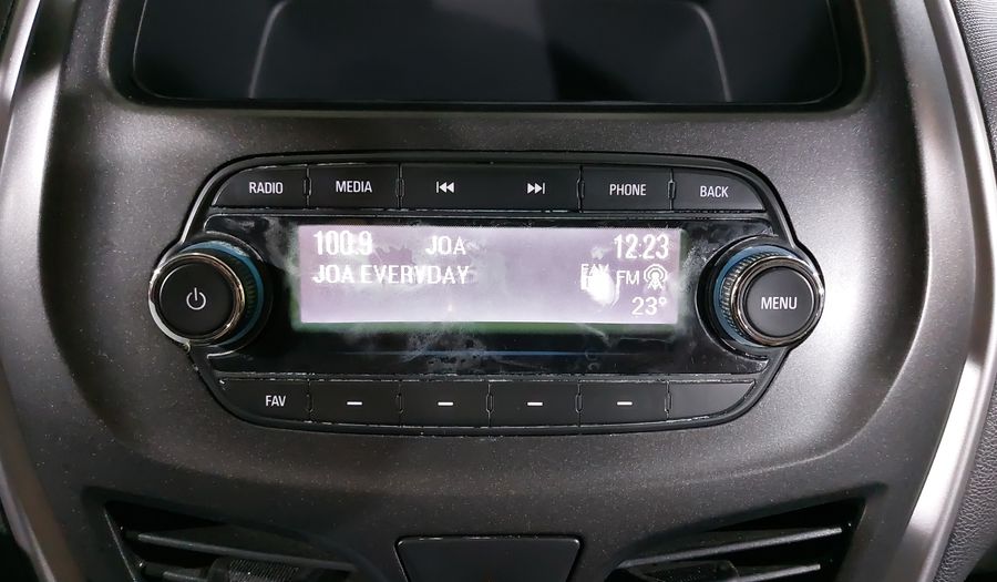 Chevrolet Spark 1.4 LT B MT Hatchback 2017