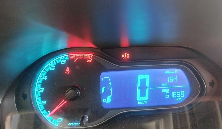 Chevrolet Onix MPFI LTZ Hatchback 2015