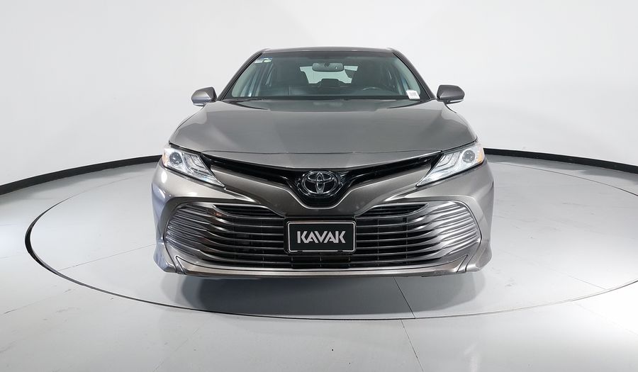 Toyota Camry 2.5 XLE AUTO Sedan 2018