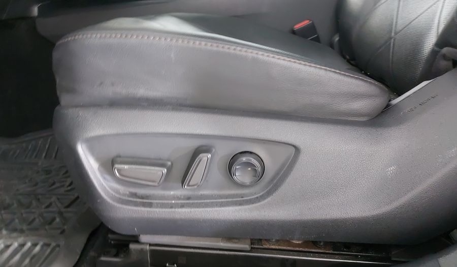 Toyota Camry 2.5 XLE AUTO Sedan 2018