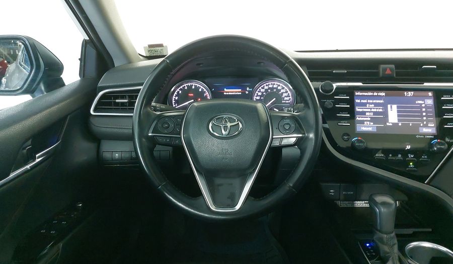 Toyota Camry 2.5 XLE AUTO Sedan 2018