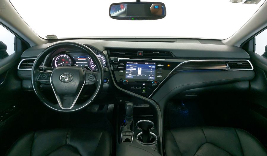 Toyota Camry 2.5 XLE AUTO Sedan 2018