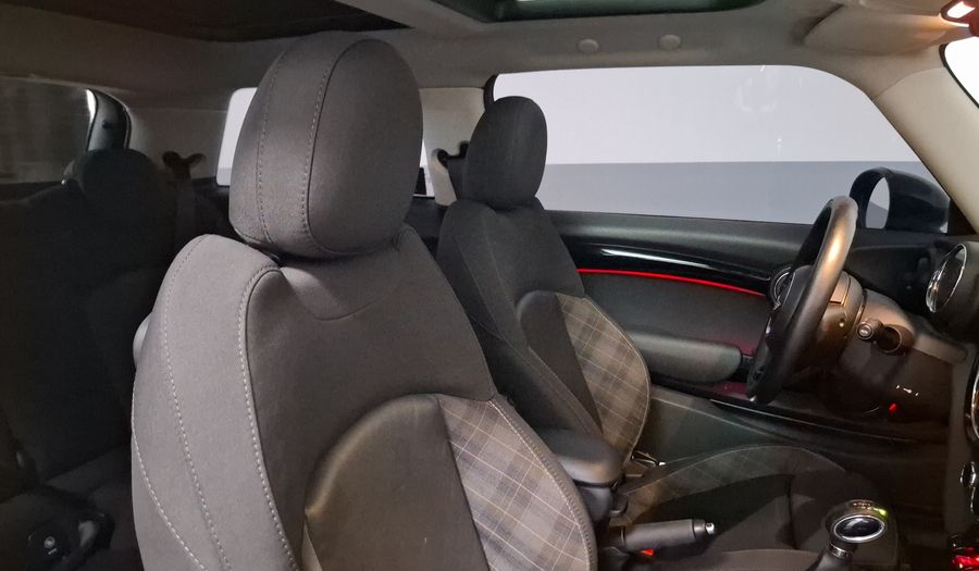 Mini Cooper 1.5 COOPER CHILI AT Hatchback 2017