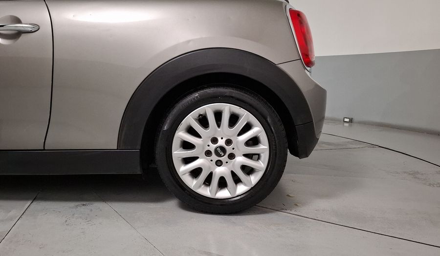 Mini Cooper 1.5 COOPER CHILI AT Hatchback 2017