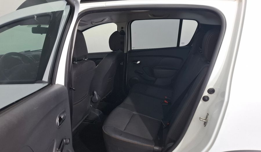 Renault Sandero Stepway 1.6 STEPWAY DYNAMIQUE Hatchback 2017