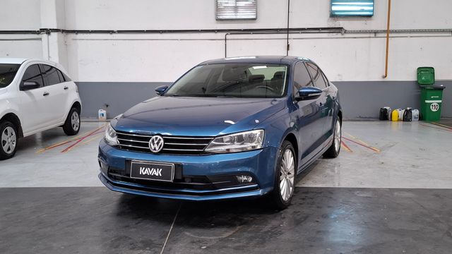 Volkswagen • Vento