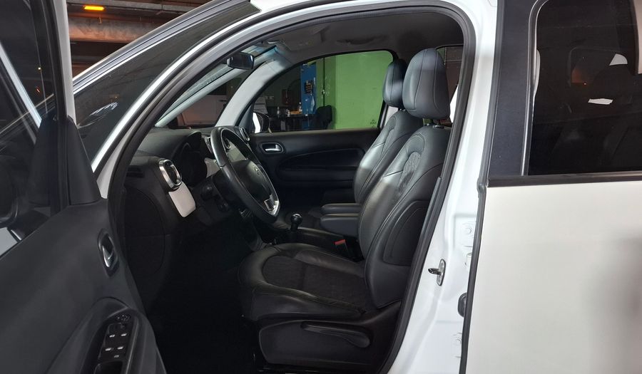 Citroen C3 Aircross 1.6 SHINE W Minivan 2016