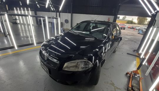 Fiat • Siena