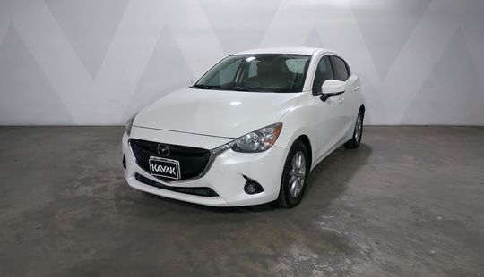Mazda • Mazda 2