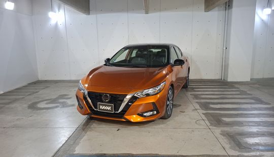 Nissan • Sentra